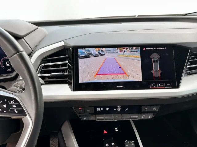 Audi Q4 e-tron Business