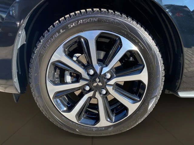 Mitsubishi Space Star CVT Star
