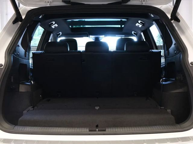 Volkswagen Tiguan 4Motion Allspace R-Line