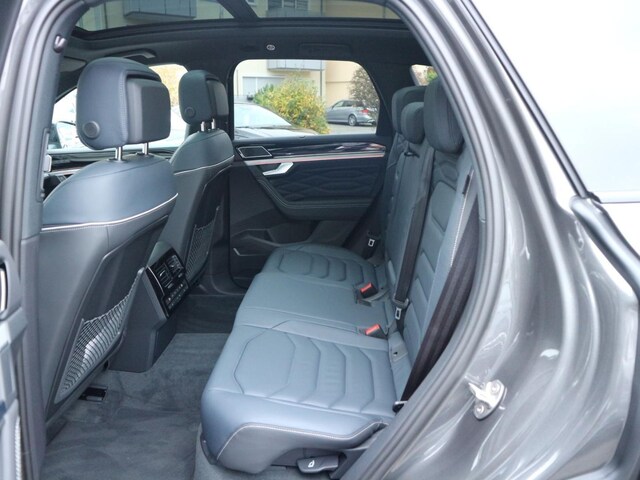 Volkswagen Touareg 4Motion R-Line