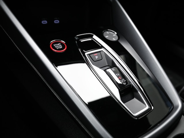 Audi RS3 Quattro S-Tronic Sedan