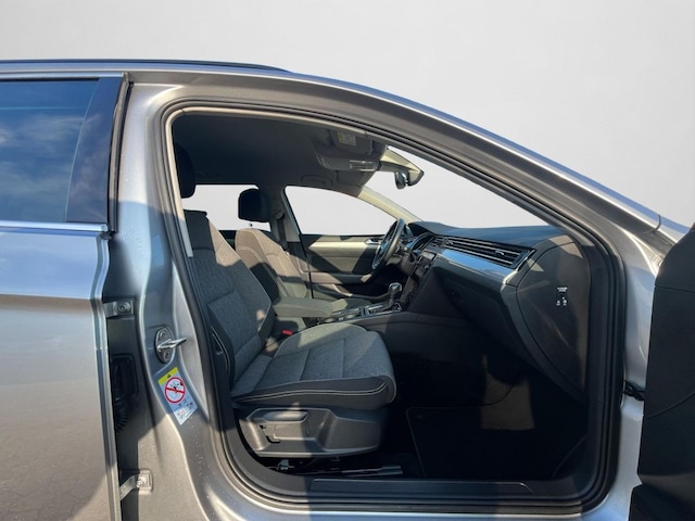 Volkswagen Passat 1.5 TSI Business DSG Variant