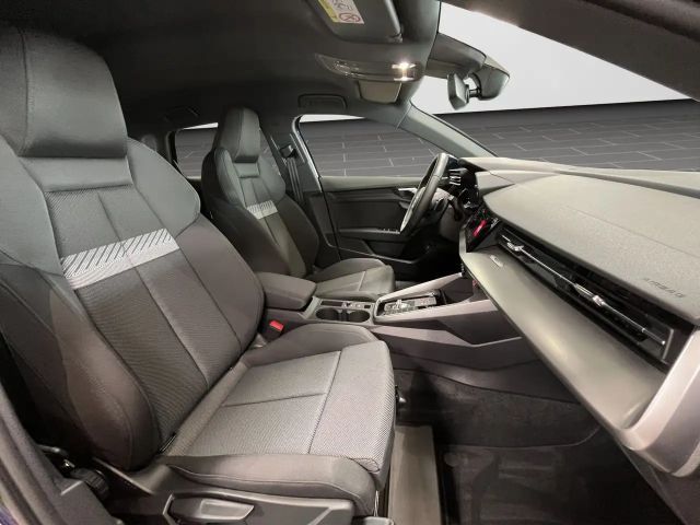 Audi A3 30 TFSI Sedan