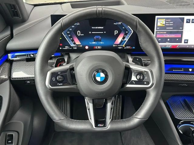 BMW 520 520d M-Sport Sedan