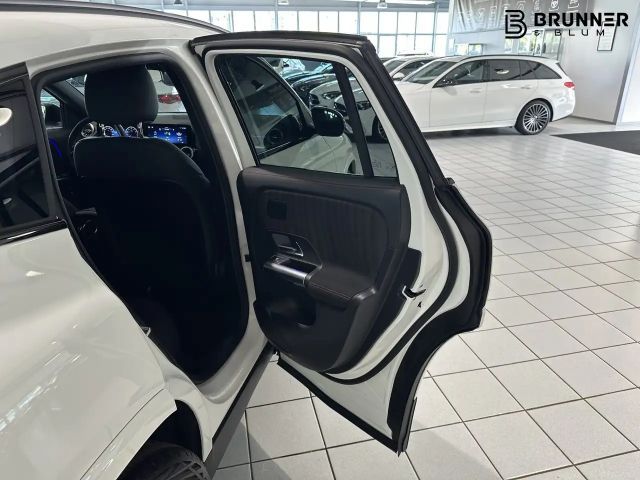 Mercedes-Benz GLA 200 AMG Line