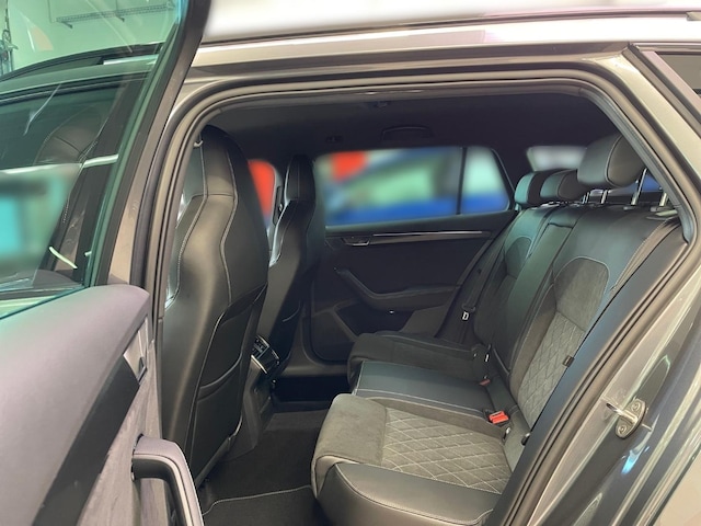 Skoda Superb 2.0 TDI Combi