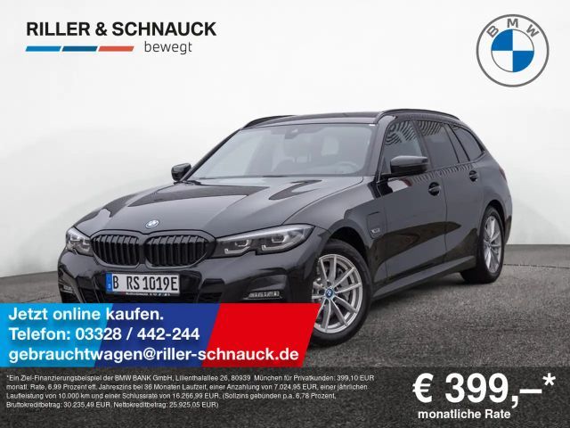 BMW 330 330e M-Sport Touring