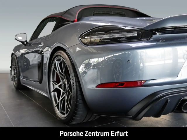 Porsche Cayman 718 RS