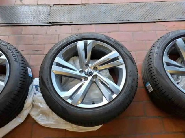 Volkswagen Tiguan 2.0 TDI DSG R-Line