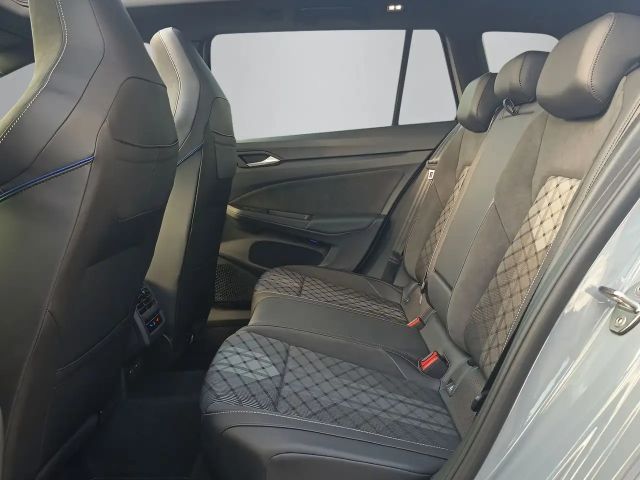 Volkswagen Golf R-Line Variant