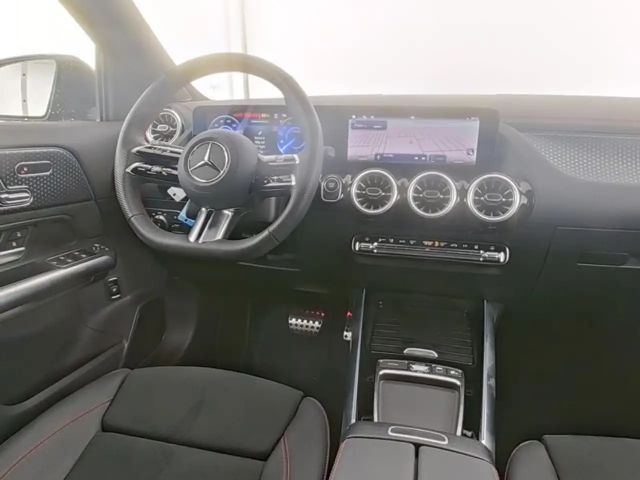 Mercedes-Benz EQA 300 4MATIC AMG Line