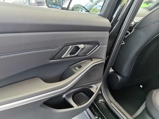 BMW 330 330i M-Sport Touring