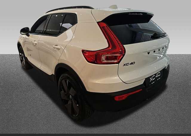 Volvo XC40 Plus