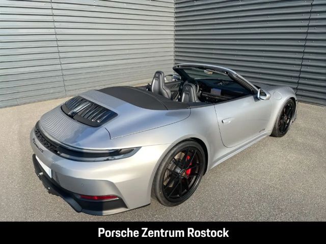 Porsche 992 Cabrio Carrera GTS
