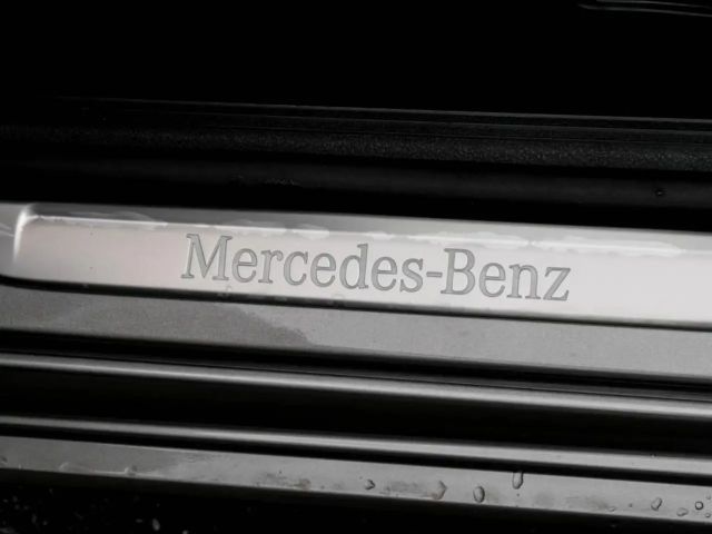 Mercedes-Benz C 180 AVANTGARDE Sedan