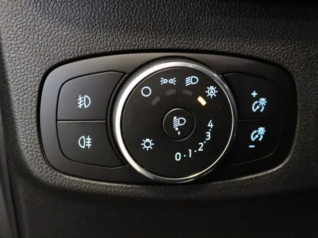 Ford Focus Cool & Connect