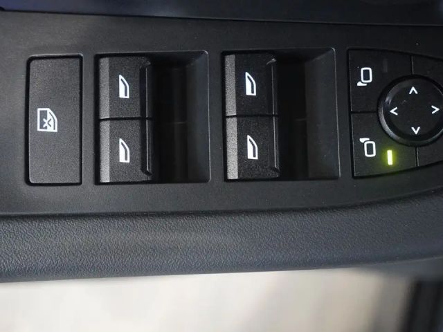 BMW 520 520i M-Sport Sedan