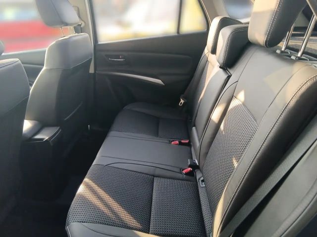 Suzuki S-Cross Flash