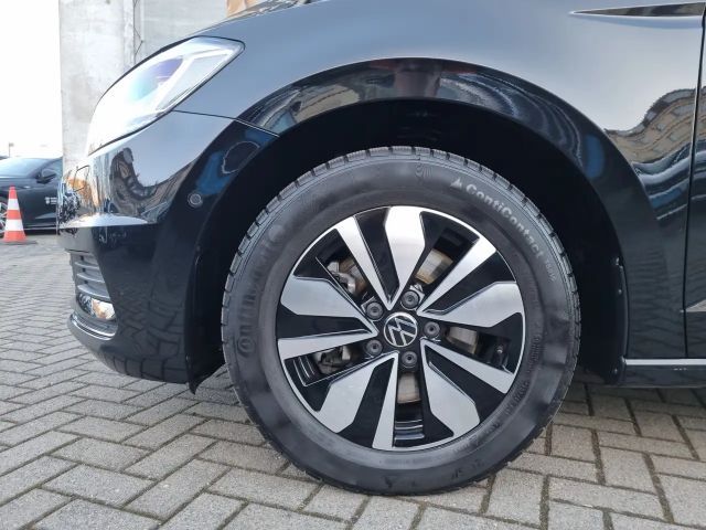 Volkswagen Touran 1.5 TSI DSG