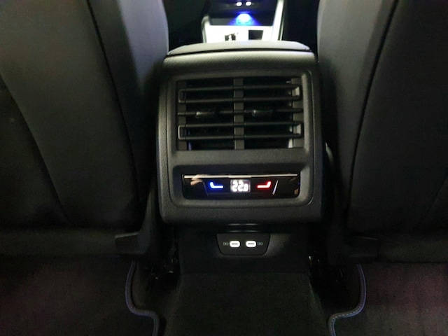 Volkswagen Golf 2.0 TSI DSG