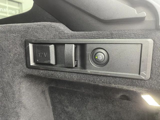 BMW 330 330e M-Sport Touring xDrive