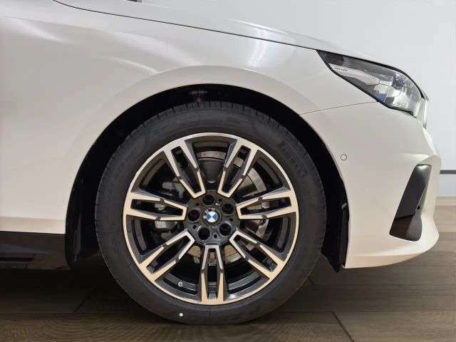 BMW 530 530e Touring