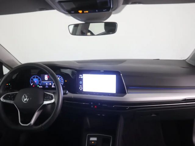 Volkswagen Golf DSG Life