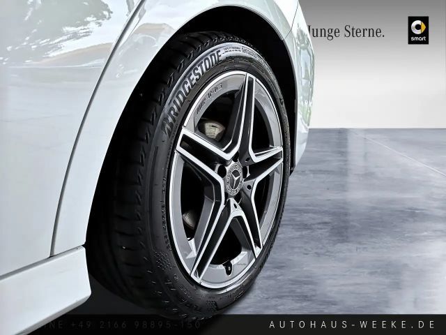 Mercedes-Benz CLA 180 AMG Line Coupé