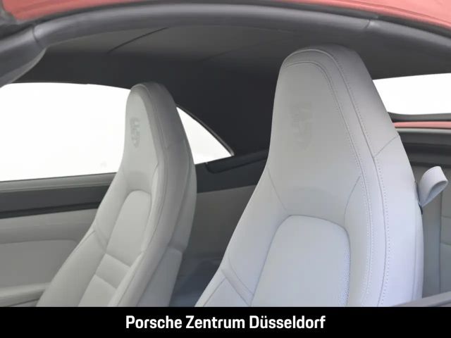 Porsche 992 Cabrio Carrera GTS