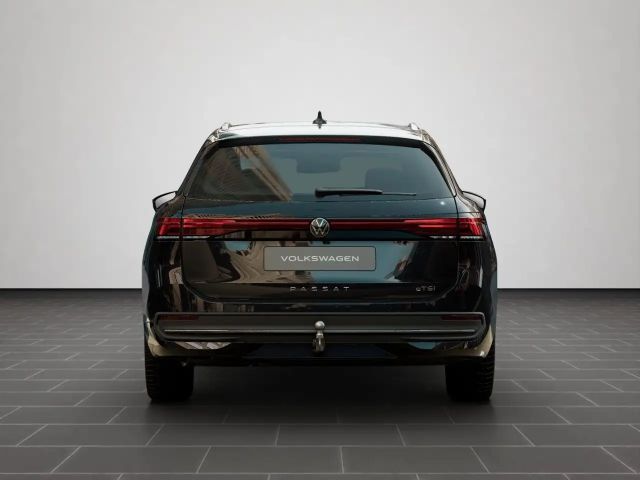 Volkswagen Passat 1.5 eTSI Business DSG Variant