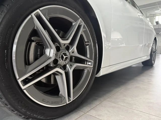 Mercedes-Benz A 200 AMG Line