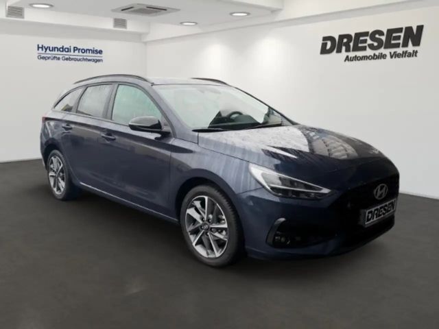 Hyundai i30 Advantage Hybrid T-GDi