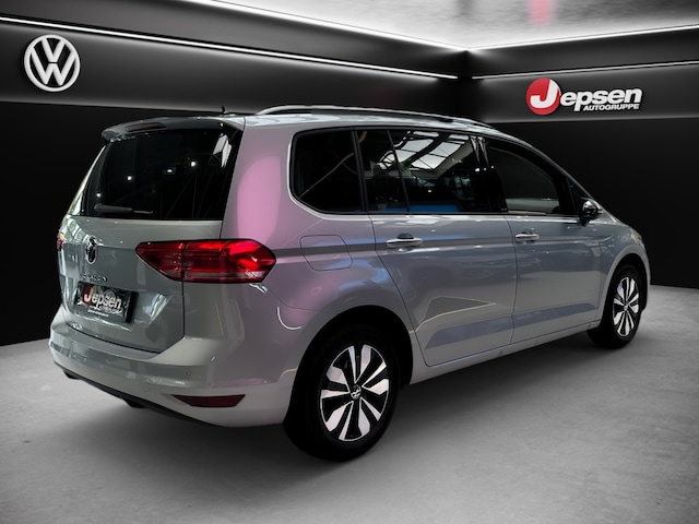 Volkswagen Touran 1.5 TSI DSG