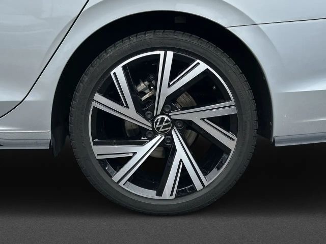 Volkswagen Golf DSG R-Line Variant