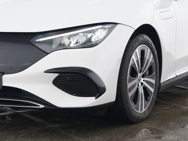 Mercedes-Benz EQE 300 Advanced Sedan