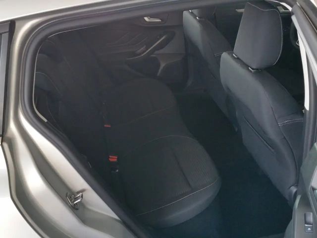 Ford Focus Titanium Wagon