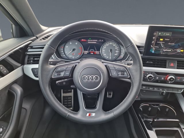 Audi S4 Avant Quattro