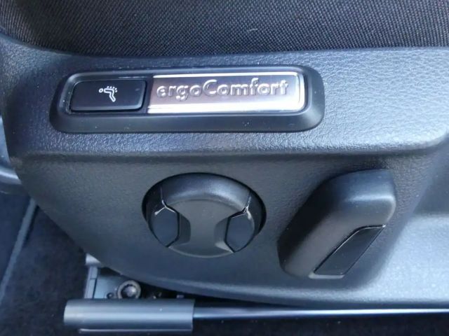 Volkswagen Passat 2.0 TDI Business Variant