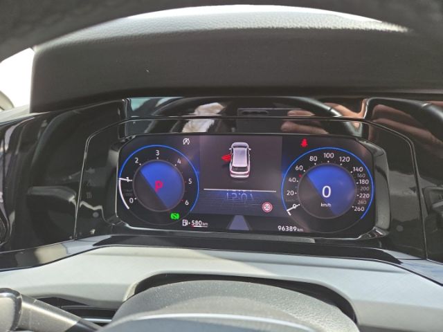 Volkswagen Golf 2.0 TDI DSG Life Variant