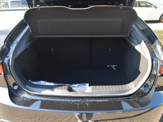 Mazda 3 Exclusive-line