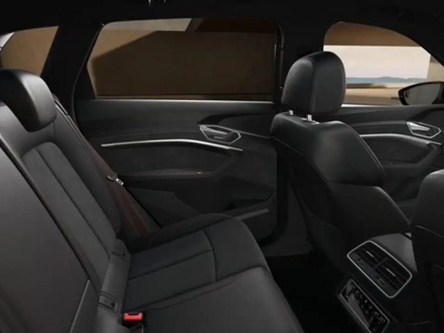 Audi Q8 e-tron 55 Quattro S-Line