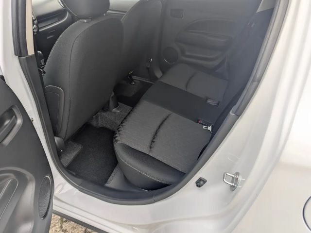 Mitsubishi Space Star Star