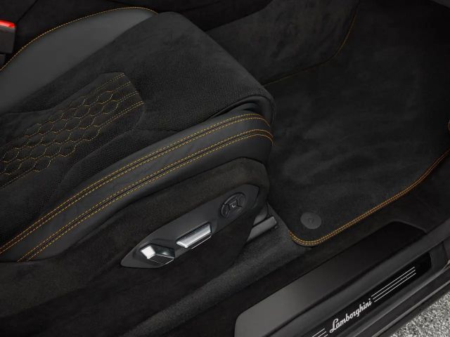 Lamborghini Urus Performante