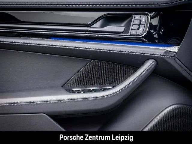 Porsche Panamera 4 E-Hybrid