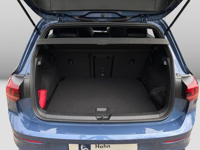 Volkswagen Golf 1.5 TSI Golf VIII Plus R-Line