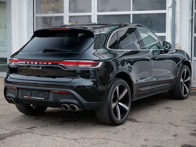 Porsche Macan S