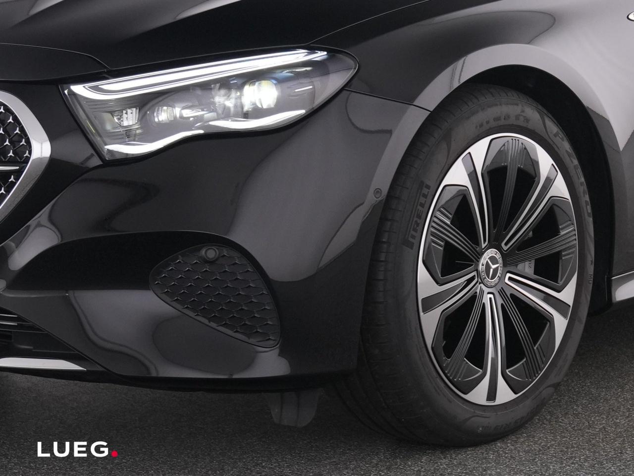 Mercedes-Benz E 300 AVANTGARDE Estate