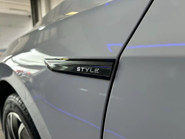 Volkswagen Golf 2.0 TDI DSG Style