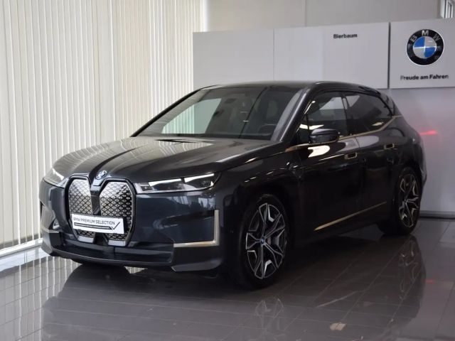 BMW iX xDrive40