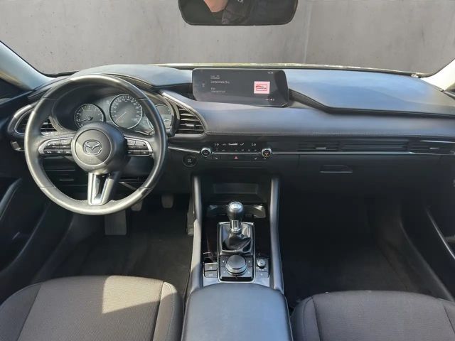 Mazda 3 Exclusive-line